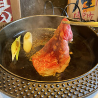 飛騨牛一頭家 馬喰一代 銀座 - お肉ジュージュー