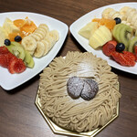 ITAGAKI フルーツボックス  - ITAGAKIのマロンケーキとフルーツ