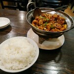 辣香坊 - 干鍋肥腸とライス(大)