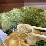 横浜家系ラーメン 魂心家 - 餃子の中身