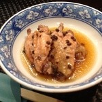 四季菜・和田 - 親方渾身の逸品。         手羽の有馬山椒煮