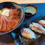 海鮮処 侍 - マグロ丼＝500円
            握り寿司3貫＝300円