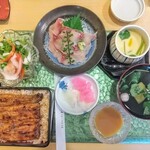 Unagi Fukumoto - 活うなぎランチC！11時に入店しましたがランチ提供は11時半からですが混み合うので早めに来て気長に待ちましょう！