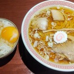 中華そば えもと - 中華そばとライス（生卵付）