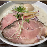 麺飯食堂 三羽鴉 - 