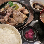 大衆食堂 スキマ 大塚店 - 鉄板！豚ポン酢定食