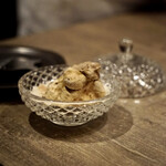 USHIGORO S. - 白トリュフ