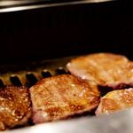 USHIGORO S. - 黒タンです！