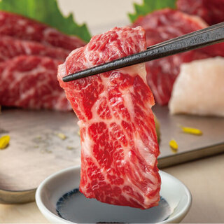 [Directly sent from Kumamoto] Top-quality fatty horse sashimi