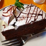 Maza Mun Kafe - 22/1 チョコレートクラシックケーキ:660円