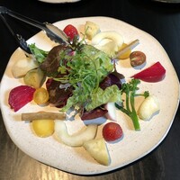 ラ・ボンヌターブル - 