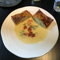 ラ・ボンヌターブル - 