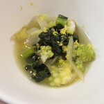 クーリエール - クエと冬野菜のポトフ クエのコンソメスープ ブッシュカン（シトロンの変種）