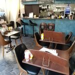 八ヶ岳氷菓店 CAFE&BAR - 店内