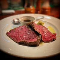 カルネジーオ イースト - 