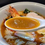 らーめん三極志 - 海老味噌らーめんのスープ