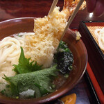 うどん本陣 山田家 - サックリ海老天
      天ぷら類も美味しい山田家さん