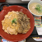 なか卯 - 牛・親子丼、鶏白湯うどん（小）