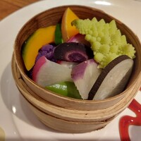 蔭山樓 表参道店 - 蒸し野菜