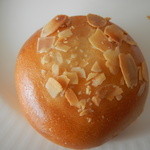 パリのパン屋さん ボンジュール - クリームパン