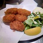 CONA - 広島産カキフライ。結構たっぷり。