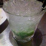 CONA - 夏に合いそうなモヒート。氷とミントですっきり！