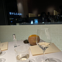 ベージュ アラン・デュカス 東京 - 