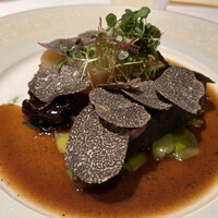 ベージュ アラン・デュカス 東京 - 