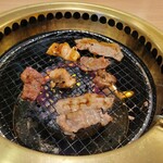 Yakiniku Den - 焼き焼き