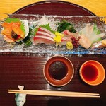 Nihon Ryouri Gotou - 鯛　馬面ハギ　カンパチ　小いわし　地赤貝の盛り合わせ