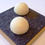 MAISON LAFITE - 桃のピューレが入った品・・タップリのピューレが入り、甘さも控えめで桃のお味がよく感じられます、美味しいですよ。 