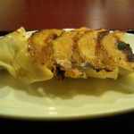 餃子の郷 - セットの餃子もジューシー