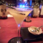 夢喰 - 洋梨とシャンパンのカクテル