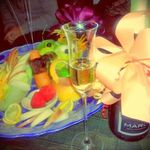 夢喰 - フルーツ盛り合わせ＆シャンパン（パーティ）