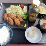 夢庵 - 広島産牡蠣フライ定食