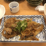 串天ぷら おでん 満ぞく屋 - 牛肉と玉ねぎのピリ辛炒め