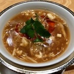 翠林 - フカヒレの酸辣湯