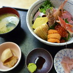 むすび屋 - 海鮮スペシャル丼　1.300円