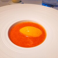 レストランひらまつ 広尾 - 【アミューズ】「ブーシュ 赤ピーマンのムース トマトのクーリー」 