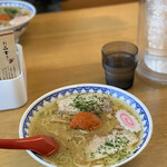 龍上海 - 赤湯からみそラーメン880円