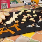 トリワイン ＰＩＫＯＳＨＨＨＵ - こだわりチーズ盛り合わせ