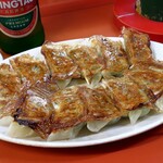 中華居酒屋 上海ママ料理 - 上海ママの特製焼き餃子