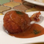 トリワイン ＰＩＫＯＳＨＨＨＵ - 手羽元の鶏デミグラスコロッケ