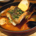 ラ ペッシュ - スズキ・アサリ・ムール貝のブイヤベース風