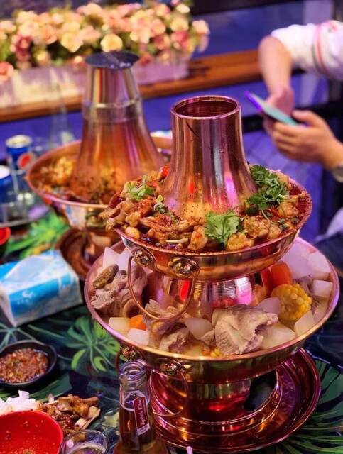 魚蛙恋 （ギョワレン【旧店名】辣幸子回転火鍋） - 大久保/中華料理