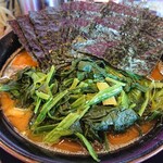 家系ラーメン たつ家 - 12/19　らーめん（中盛）のり、チャーシュー、ほうれんそう増し