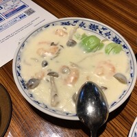 横浜中華街 重慶飯店 本館 - ランチエビクリーム