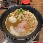 RAMEN 風見鶏 本店 - 鶏白湯赤味噌　¥950 +味玉(無料クーポン)