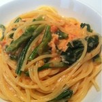 カミーヤ - ほうれん草のトマトクリームパスタ、美味しい