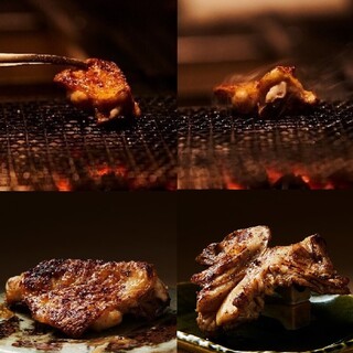 近火の強火で焼き上げる炭火鳥焼き